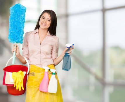 Cleaner polishing glass and surfaces during after builders cleaning